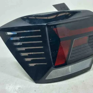 Par Lanterna Polo 2023